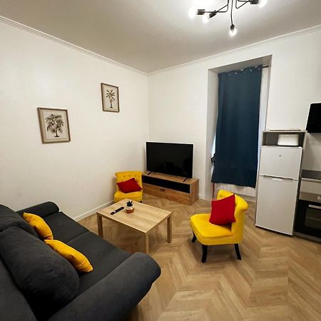 Appartement T2 Avec Terrasse Proche Cathedrale Bourges Exterior foto